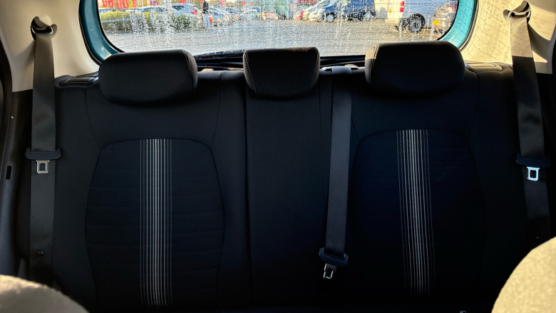 Hyundai i10 1.0 MPi Premium 5dr Auto Petrol Hatchback